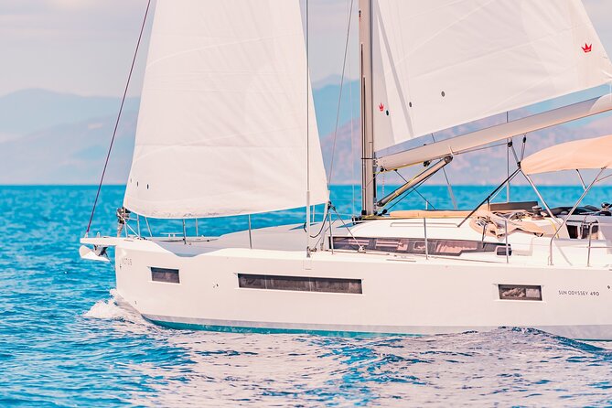 Luxury Catamaran Sunset Semi-Private & Greek Gastronomy in Athens - Why this five-hour catamaran works well in Athens