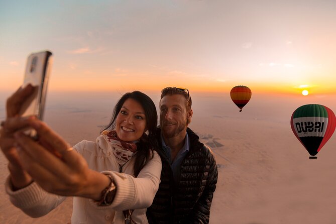 Luxury Hot Air Balloon, Land Rover Defender & Michelin Breakfast - Sixty minutes over the Dubai Desert Conservation Reserve