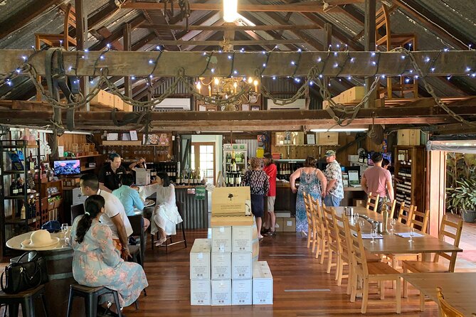 Luxury Hunter Valley Wildlife & Wine Tasting Tour from Sydney - Cheese, olive oil, and chocolate at Fat Cow Hunter Valley