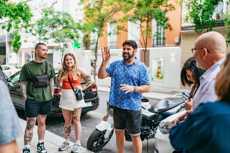 Madrid: Food & Wine Tour with 10 Tapas & 4 Drinks Included - Who will enjoy this tapas tour most?