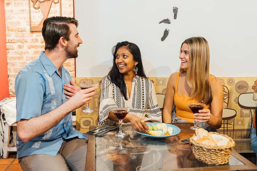 Madrid Guided Food Tour with Tapas and Spanish Wine - Madrid de los Austrias and the walk to Plaza Mayor