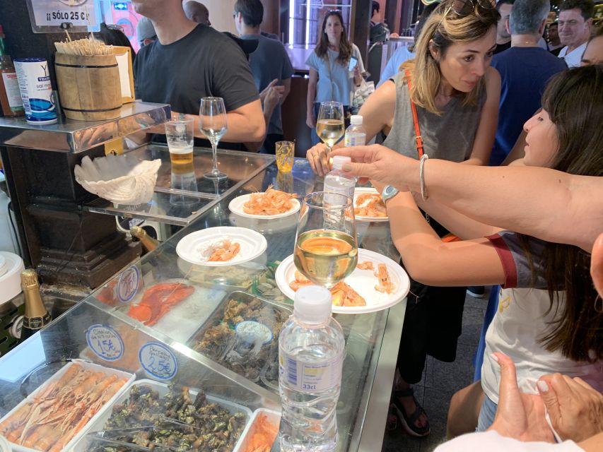 Madrid: History of Tapas Walking Tour and Tasting - San Miguel Market: useful, famous, and sometimes crowded
