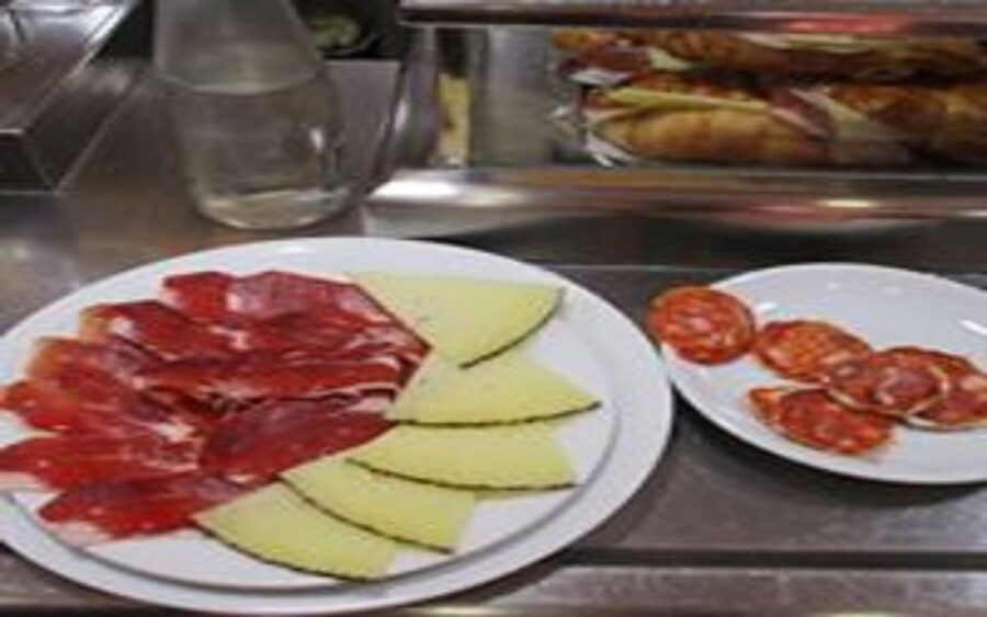 Madrid: Old Madrid Walking Food and Wine Tour - The dishes you are likely to encounter