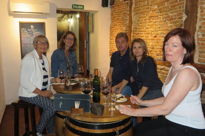 Madrid Small Group Tapas Tour at 4 Venues -Lunch or Dinner - Four bars, four different food settings