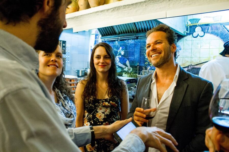 Madrid: Tapas & Wine Tasting Tour with Local Guide - What the wine part really offers