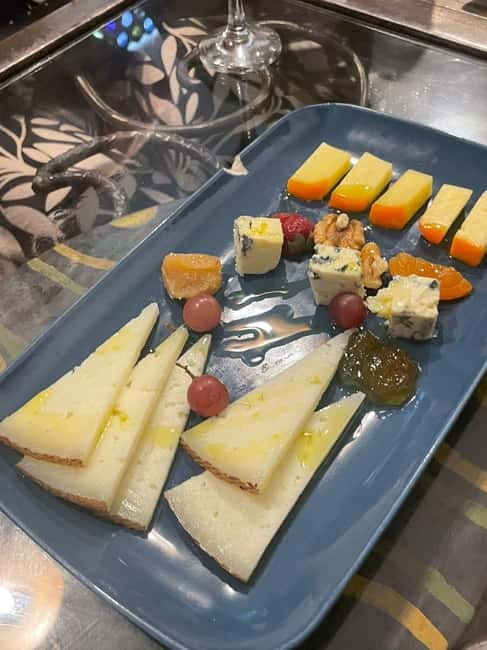 Madrid: Tasty Tapas Tour & Visit to a Terrace with Views - Plaza del Callao and the Gran Vía terrace