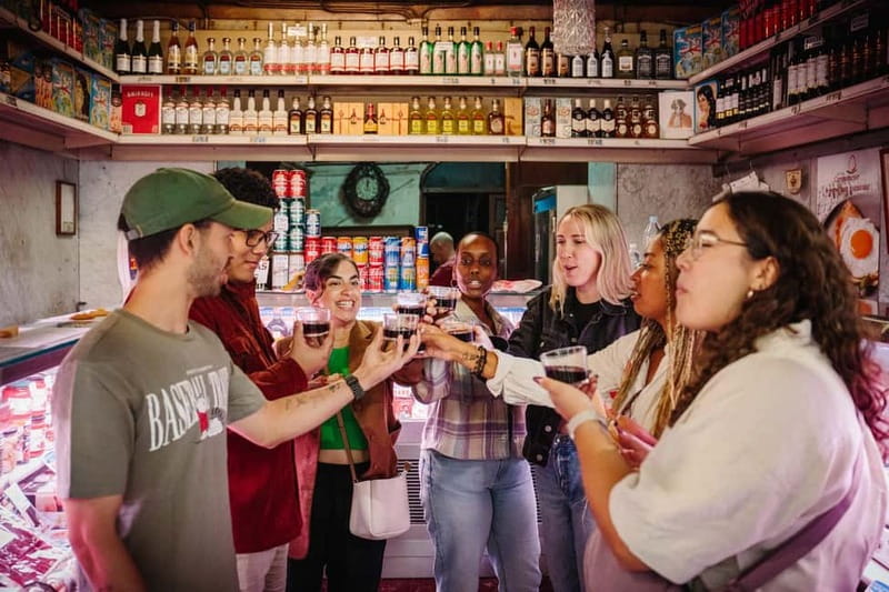Madrid: Ultimate Food Tour of Local Markets & Tapas - The guides make the difference