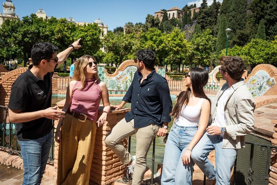 Málaga: Tapas, Wine & Rooftops Private Tour - The four food and wine stops