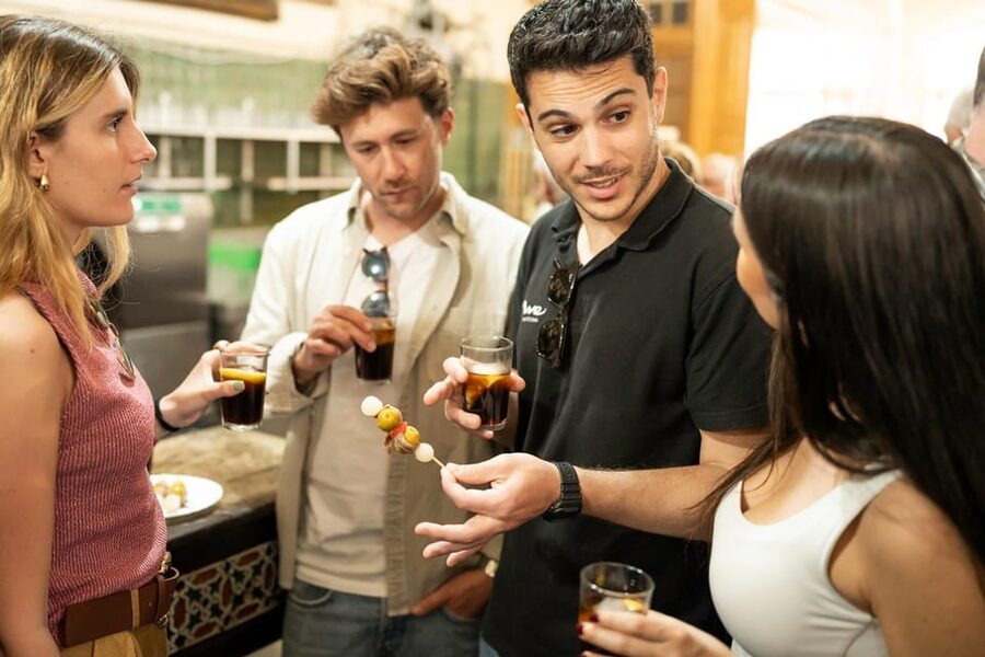 Málaga: Tapas, Wine & Rooftops Private Tour - Is $283 per person good value?