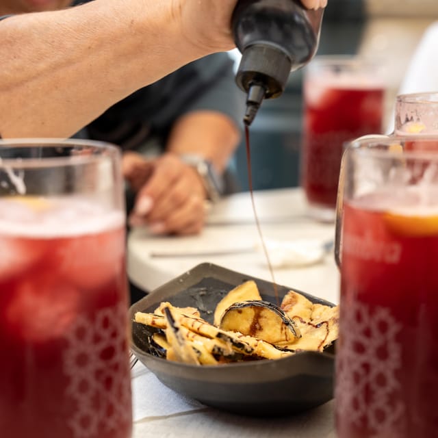 Malaga: Taste-of-Spain Walking Food Tour - The essentials at a glance