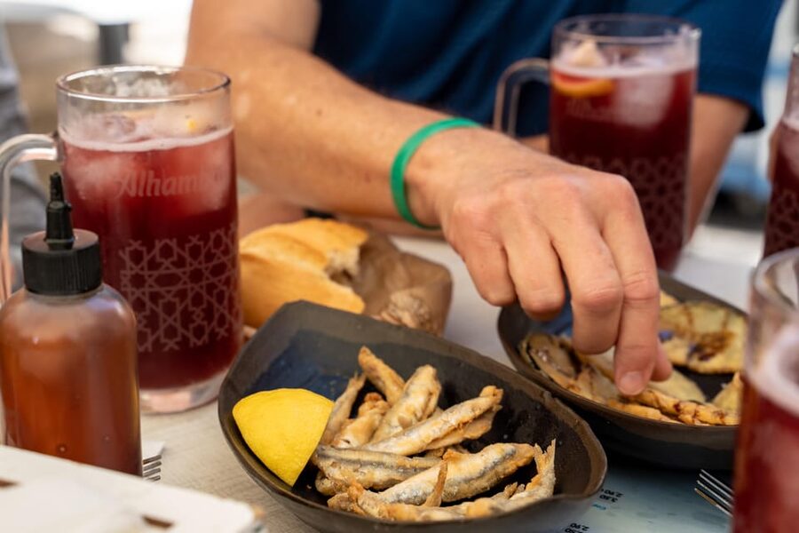 Malaga: Taste-of-Spain Walking Food Tour - Seven tapas, from familiar to adventurous