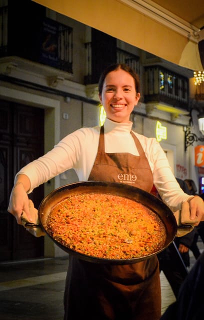 Málaga: Wine & Tapas Tour - The later bars: from classic tapas to newer cooking