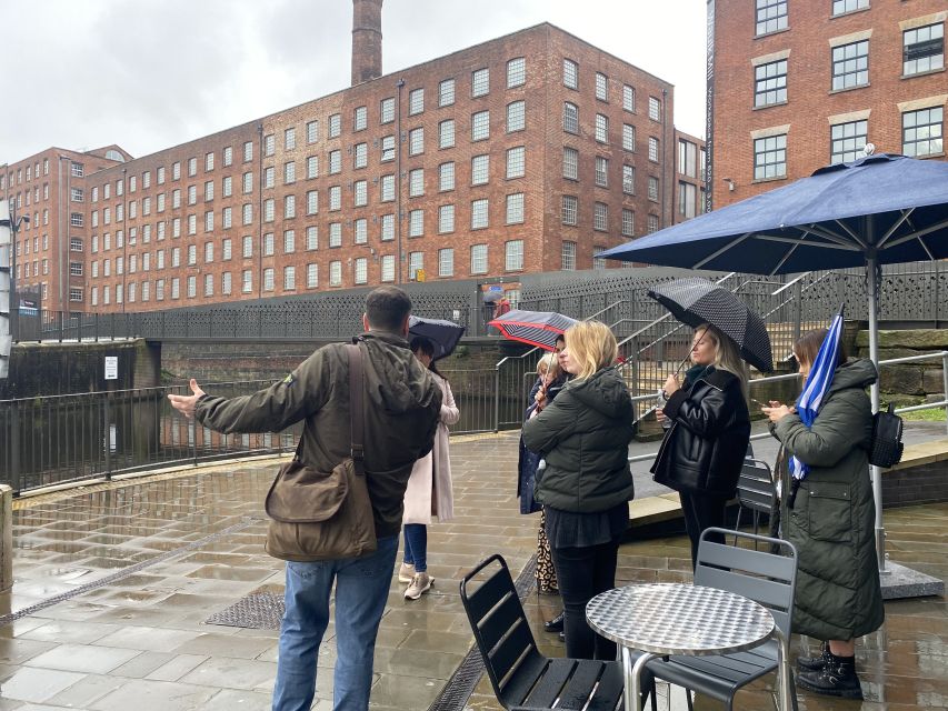 Manchester: Food and Drinks Walking Tour - Eating your way through independent businesses