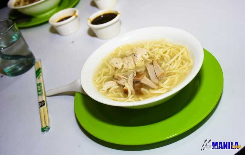 Manila: Guided Food Tour of Binondo with Tastings - What the guides add to the walk