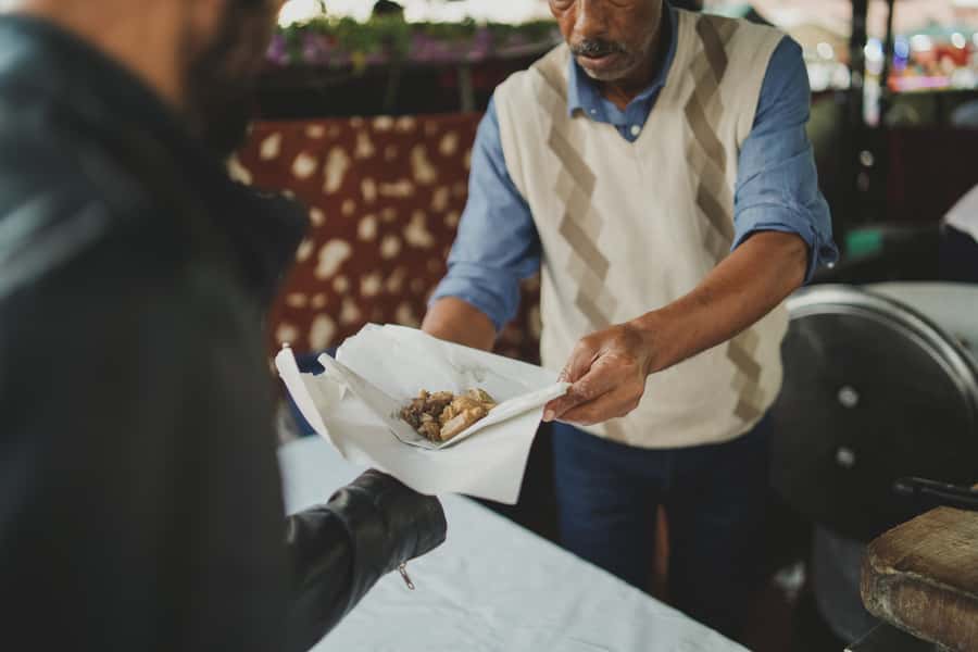 Marrakech: Medina Stories Food Tour with 15+ Tastings - Small groups, guide quality, and the pace of the walk