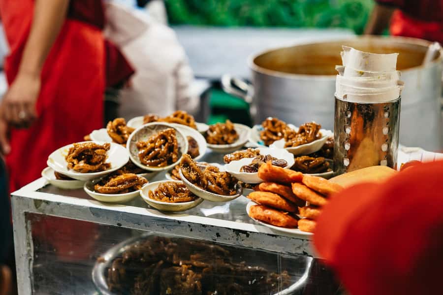 Marrakech: Street Food Tour by Night - Dietary needs and adventurous eating