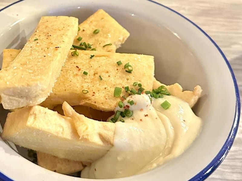 Marseille: Foodie Walking Tour of the Cours Julien District - How much food do you get for $73?