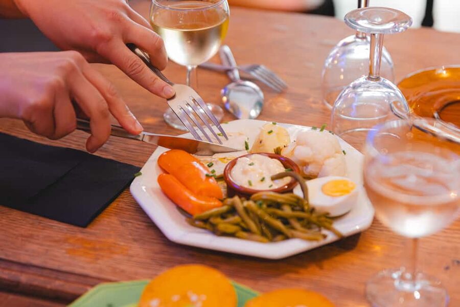 Marseille: Walking Food Tour with Full Meal - Practical tips for a smoother afternoon