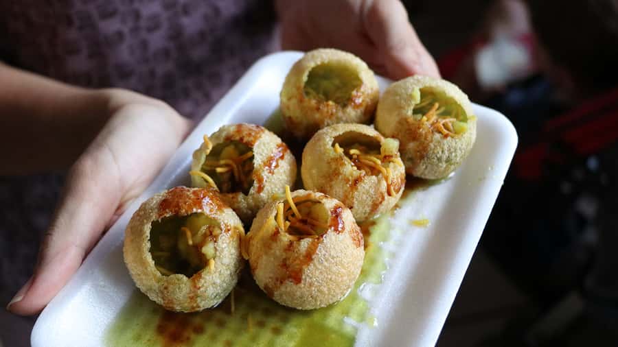 Mauritius: Port Louis Street Food Walking Tour - A small group makes the food stops work better