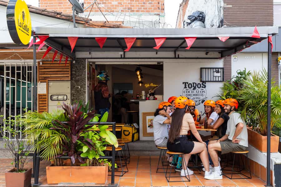 Medellín: E-bike and Foodie Tour - The guides make the difference
