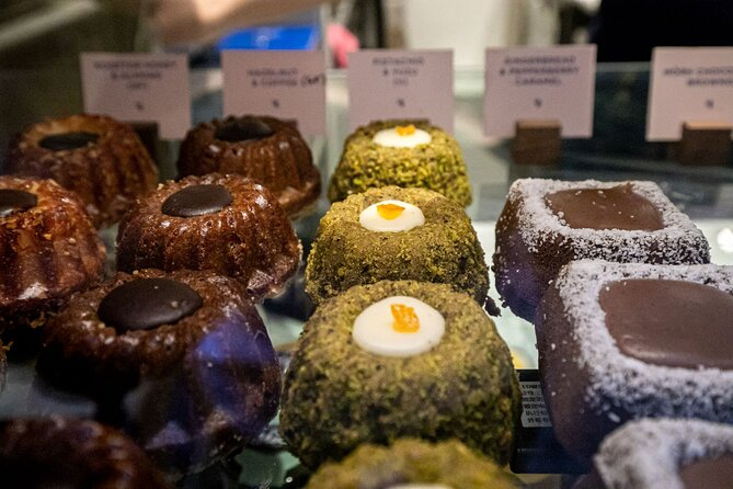 Melbourne Foodie Discovery Walking Tour - The guides make the difference