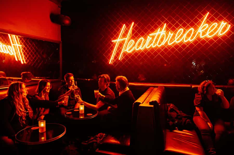 Melbourne: Guided Night-Time Food Walking Tour - Guides make the biggest difference