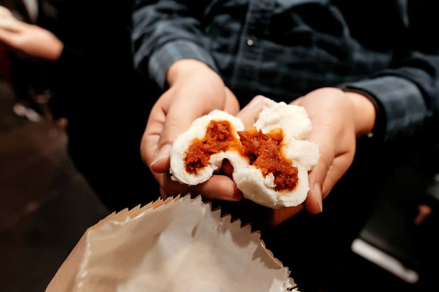 Melbourne: Guided Night-Time Food Walking Tour - Who gets the most from this walk?