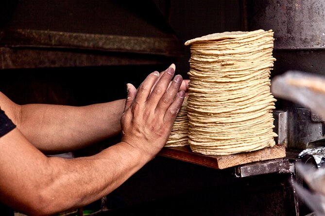 Mexico City Historical Centre Food Tour with 7 Authentic Tastings - Finishing near Bolívar 45