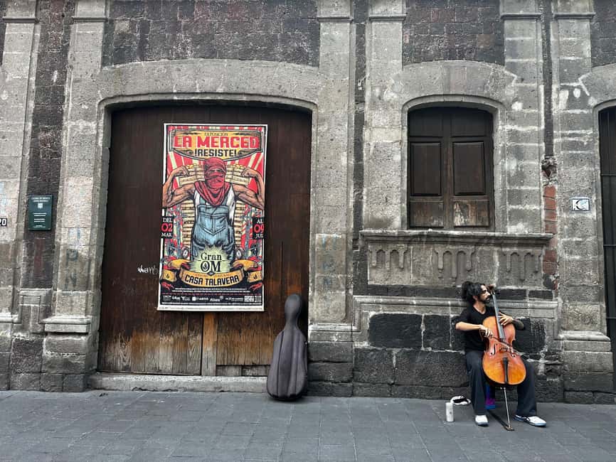 Mexico City: Old Town Food Tour of 7 Tastings & Secret Dish - The secret dish and the small personal touch