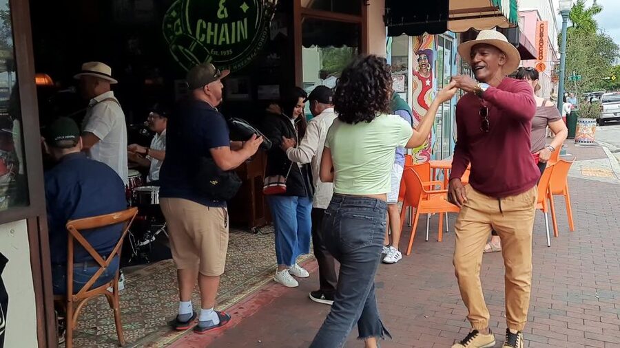 Miami: Little Havana Cuban Food and Culture Walking Tour - Cuban food with enough substance for dinner