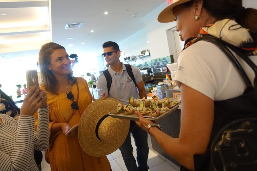 Miami: South Beach Food Tour - Ocean Drive and Española Way