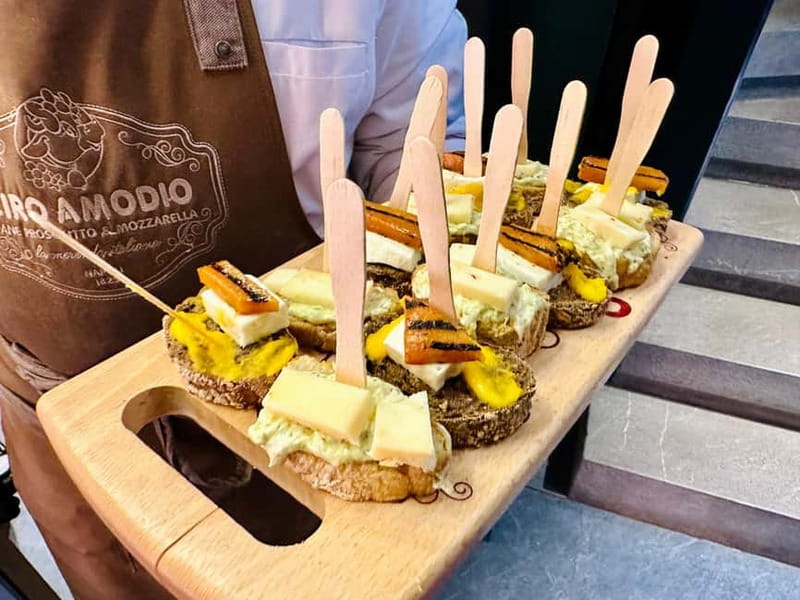 Milan: Delicious Food Tour and City Center Sightseeing - Piazza Affari and Milan’s modern side