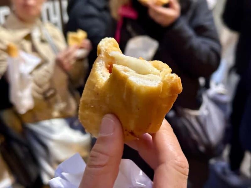 Milan: Delicious Food Tour and City Center Sightseeing - Bakeries dating to 1888 and 1885