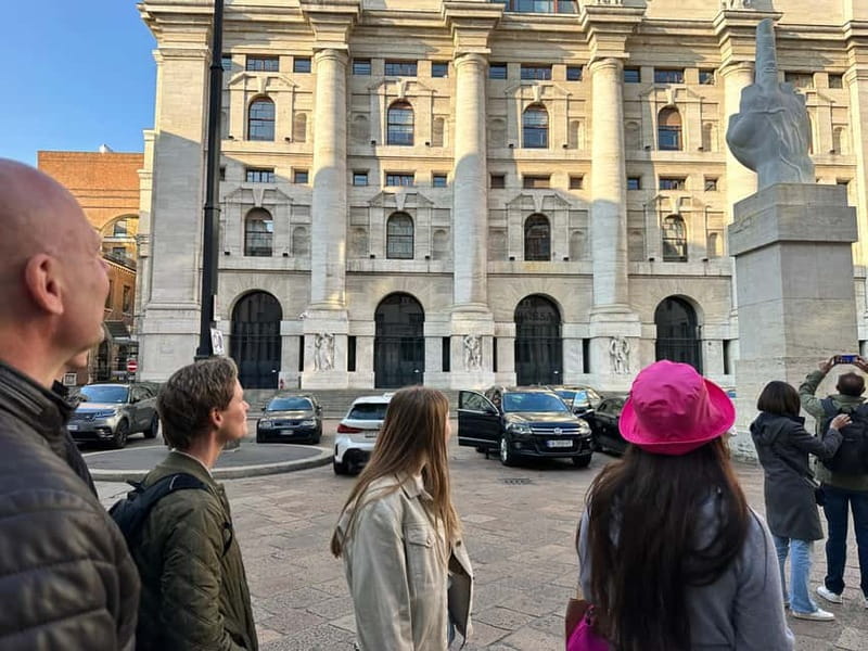 Milan: Delicious Food Tour and City Center Sightseeing - The walking pace and practical comfort