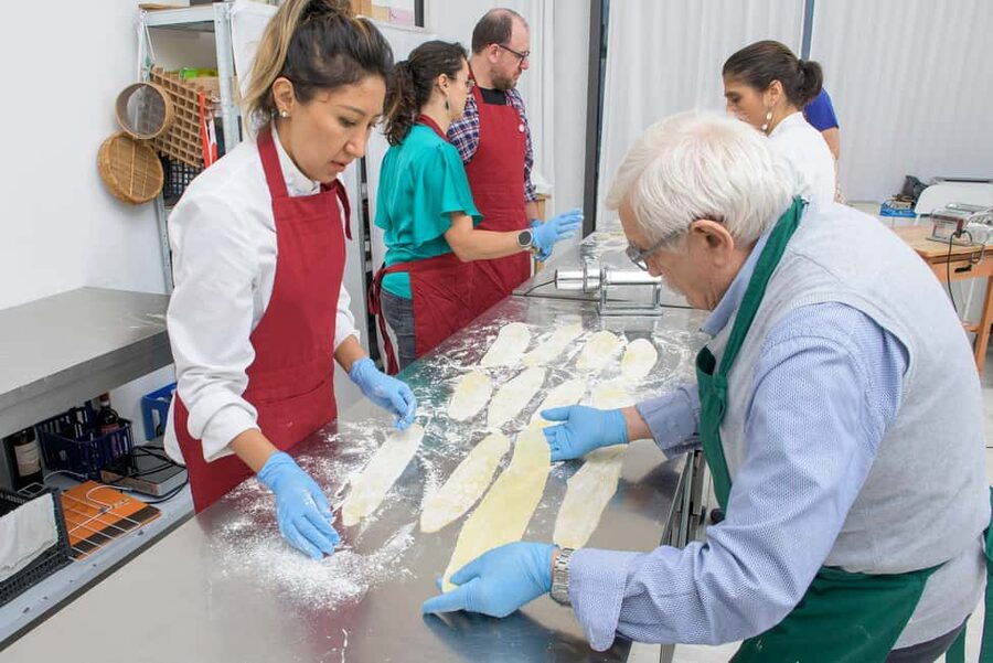 Milan: Italian Cooking Class with Food and Wine - Key points to know before booking