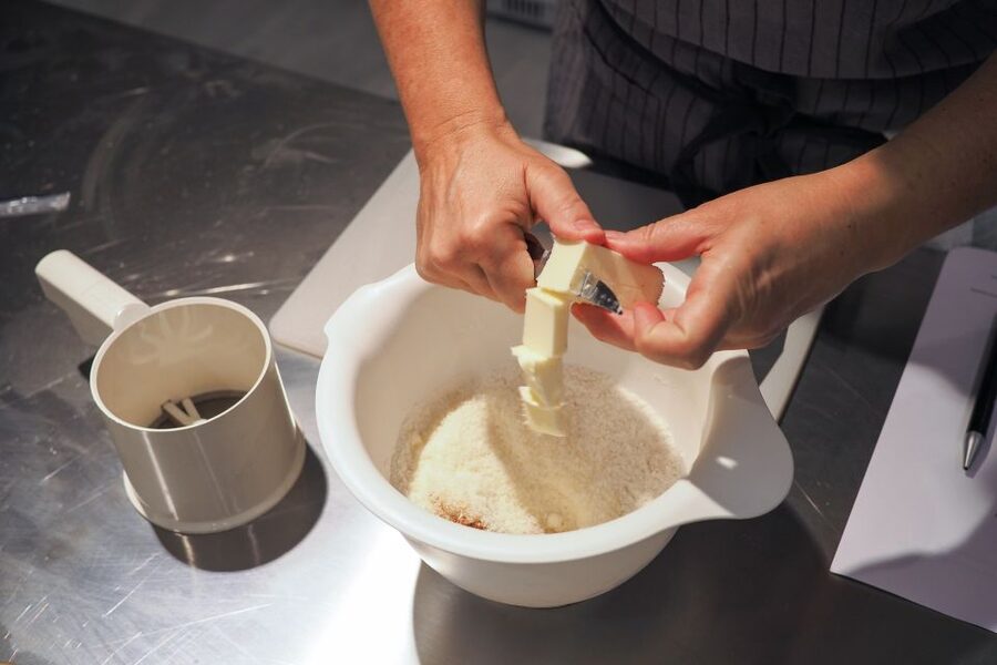 Milan: Italian Cooking Class with Food and Wine - What happens before the cooking begins