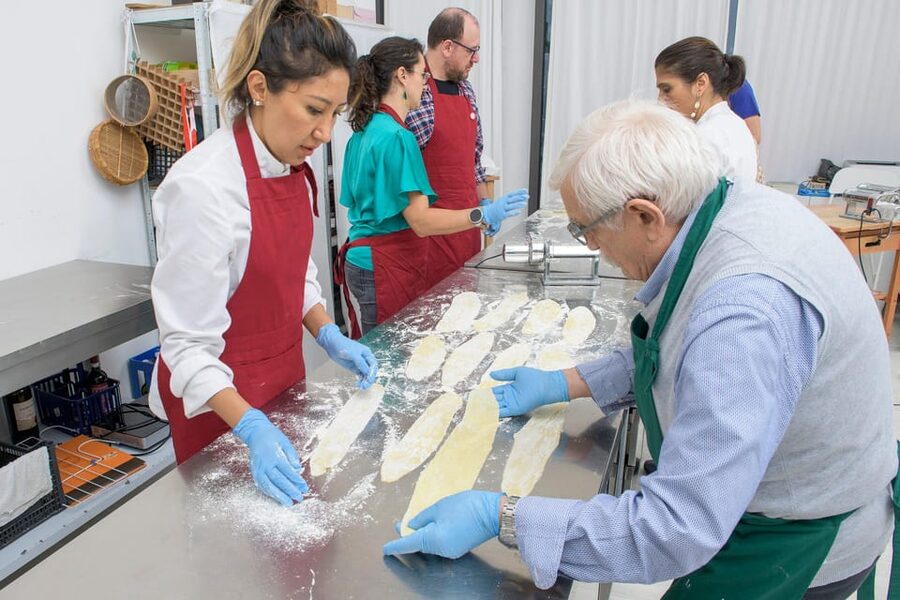 Milan: Italian Cooking Class with Food and Wine - A menu that changes, but keeps the Italian basics
