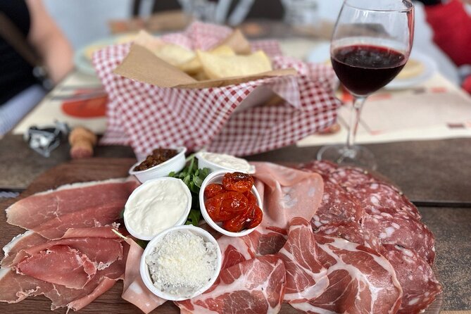 Milan's Authentic Street Food tour: A Gourmet Experience - Should you book it?