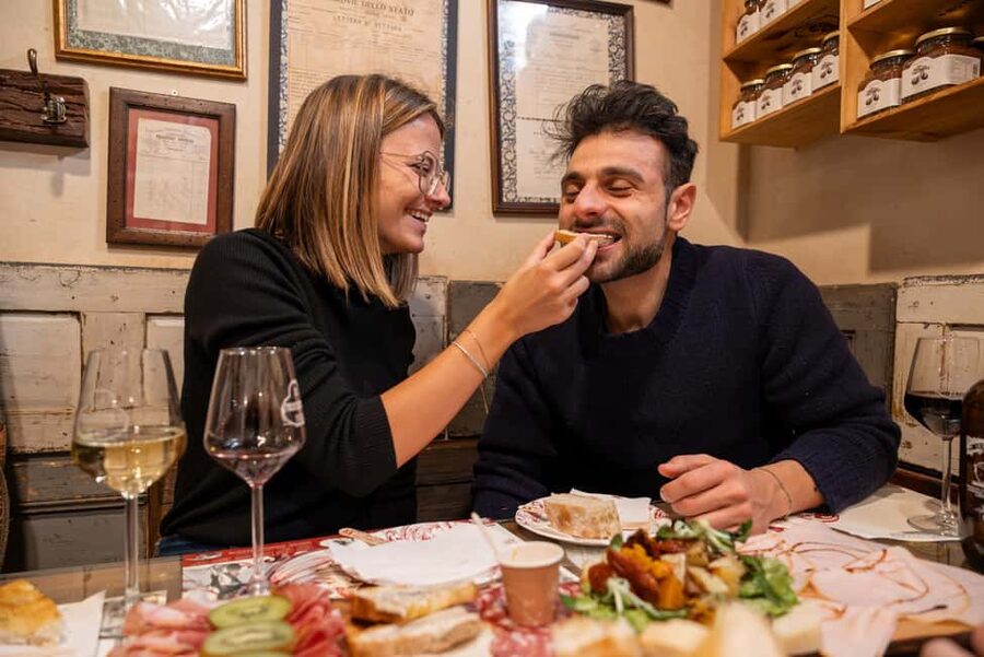 Milan’s Full-Meal Gourmet Food Tour - More Than Tastings - The Duomo stop and Milanese saffron risotto