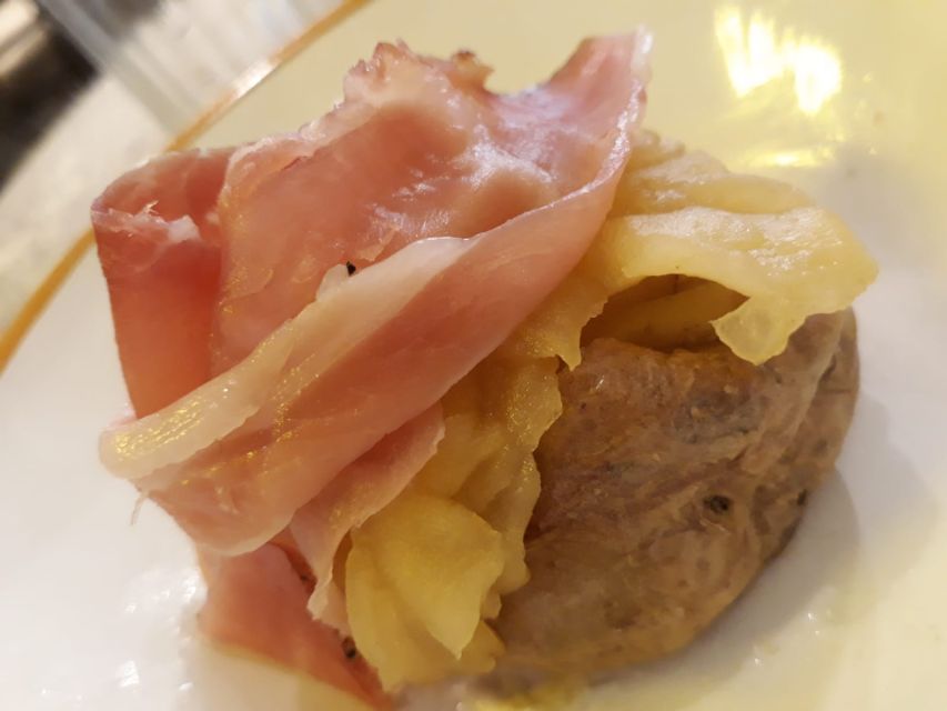 Milan’s Full-Meal Gourmet Food Tour - More Than Tastings - Brera finishes with cannoncini and espresso