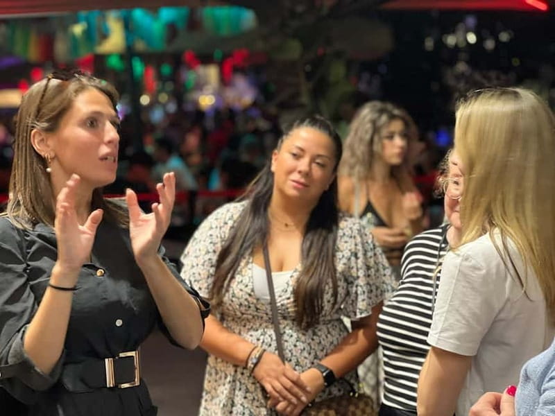 Milan: Sunset Navigli Food and Drinks Tour with a Local - The restaurant stop: beer, wine, and Milanese risotto