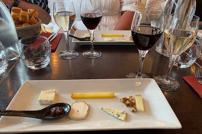 Montmartre Hill French Gourmet Food and Wine Tasting Walking Tour - The Clos des Vignes and Montmartre’s old lanes