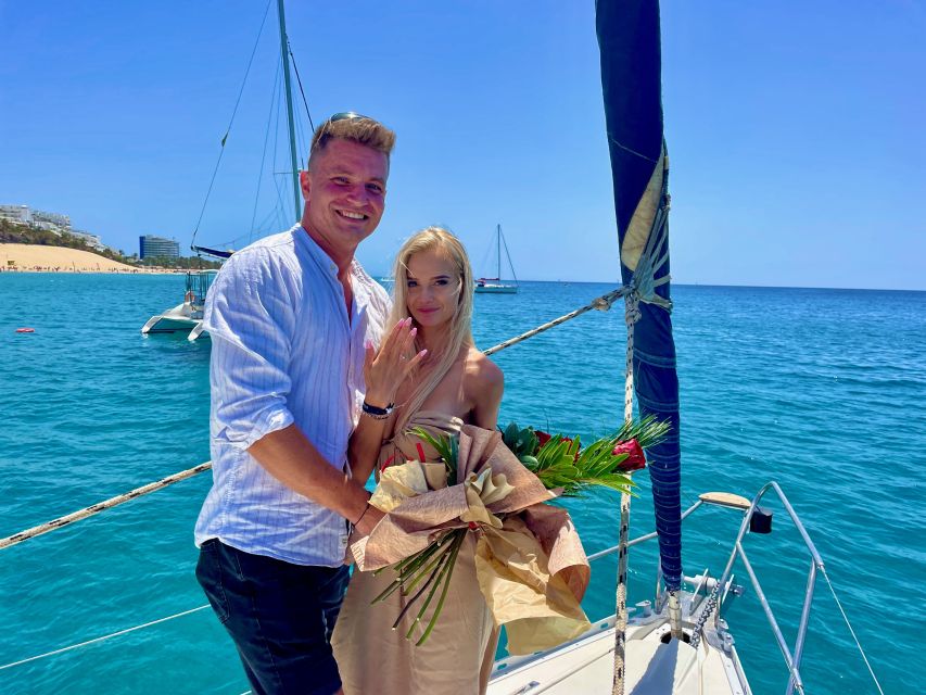 Morro Jable: Sailing Boat Excursion with Food and Drinks - The crew and the tone of the trip