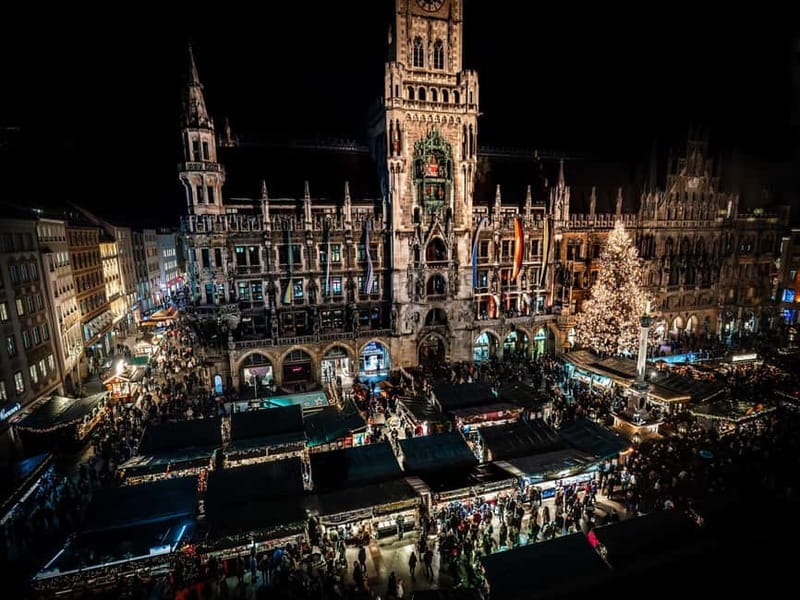 Munich: Christmas Markets Food & Drink Tour - The Rezidenz Christmas village