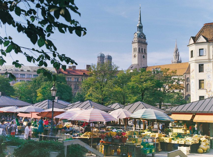 Munich: Guided Food Walking Tour with Beer Tasting - Starting under Isartor with a welcome drink