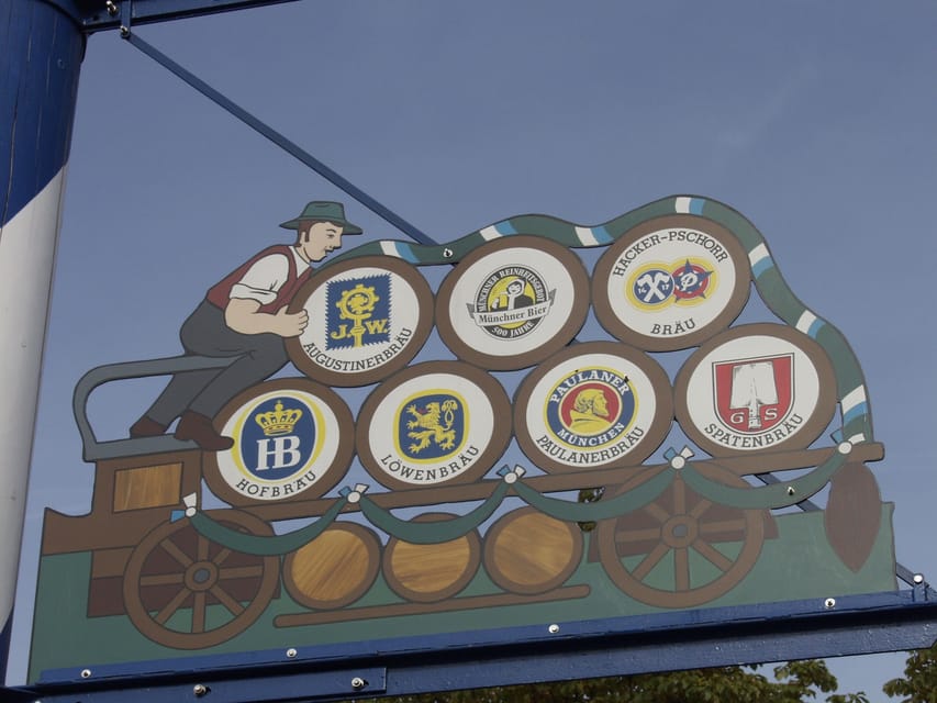 Munich: Guided Food Walking Tour with Beer Tasting - Three small beers with a little guidance