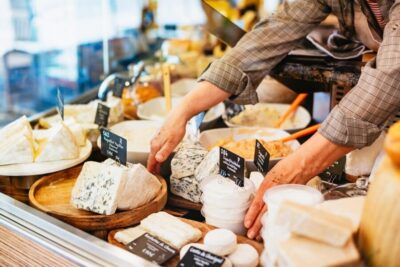 Munich: Viktualienmarkt Food Tour