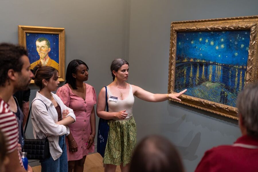 Musée d’Orsay: Guided Impressionist Tour & Gourmet Lunch - Meeting your guide beside the Legion d’Honneur Museum