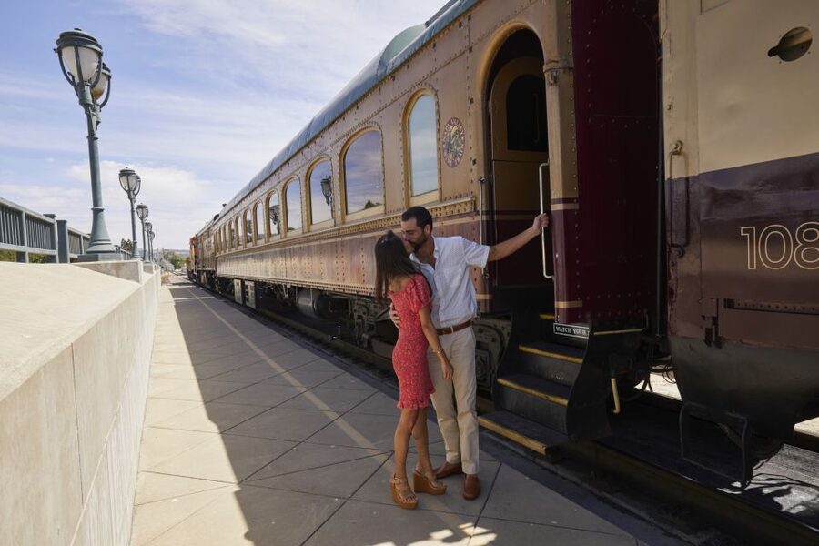 Napa Valley Wine Train: Gourmet Express Lunch or Dinner - The views are part of the schedule
