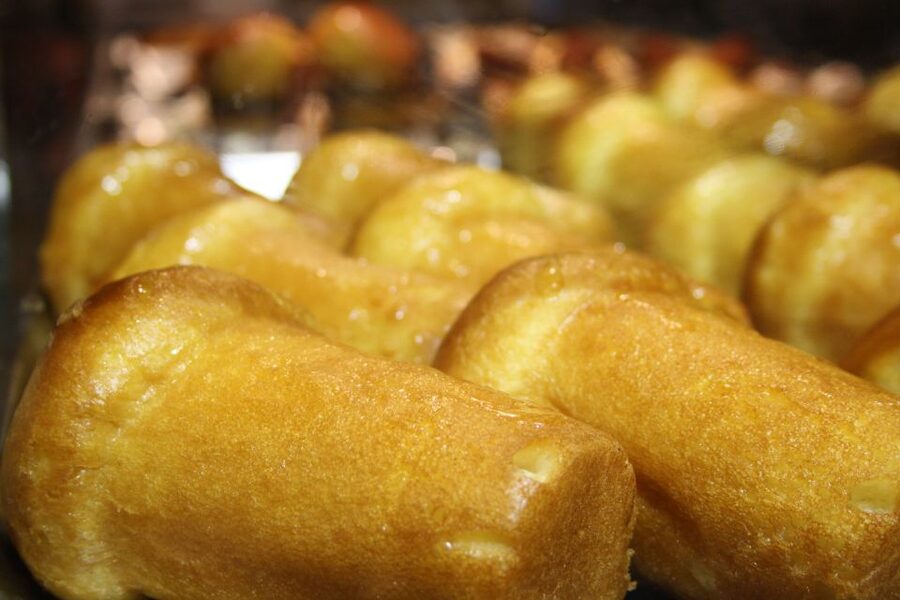 Naples by Night: Food and Wine Walking Tour with Local Guide - Fresh mozzarella, cheeses, and local deli food